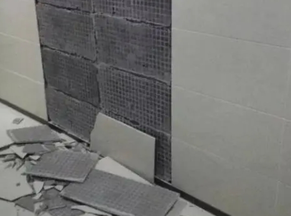 铁锋瓷砖空鼓维修公司分享下铁锋墙砖松动维修的知识